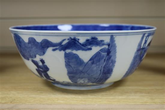 A Chinese blue and white bowl, 19th century, diameter 26cm